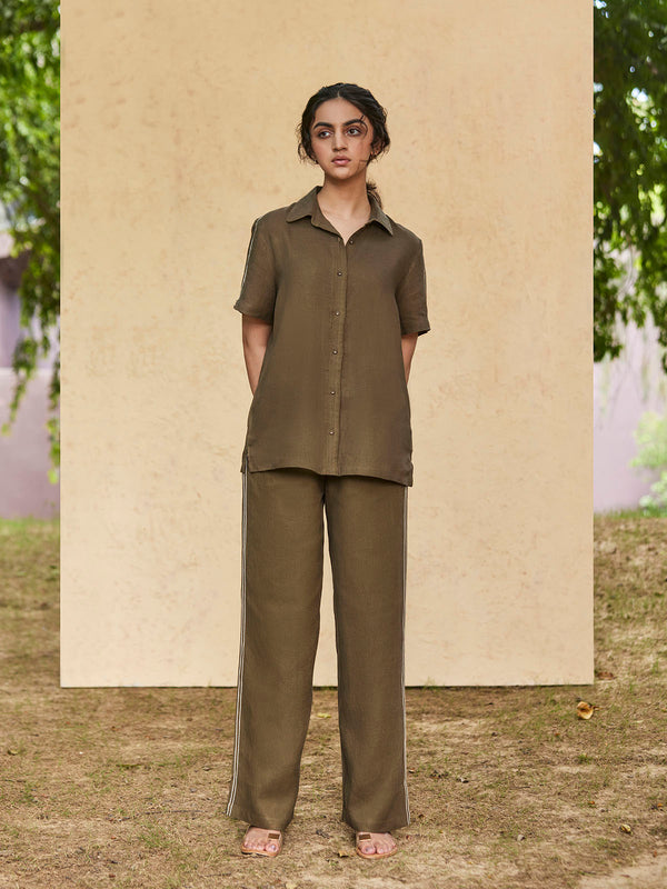 Color_Khaki